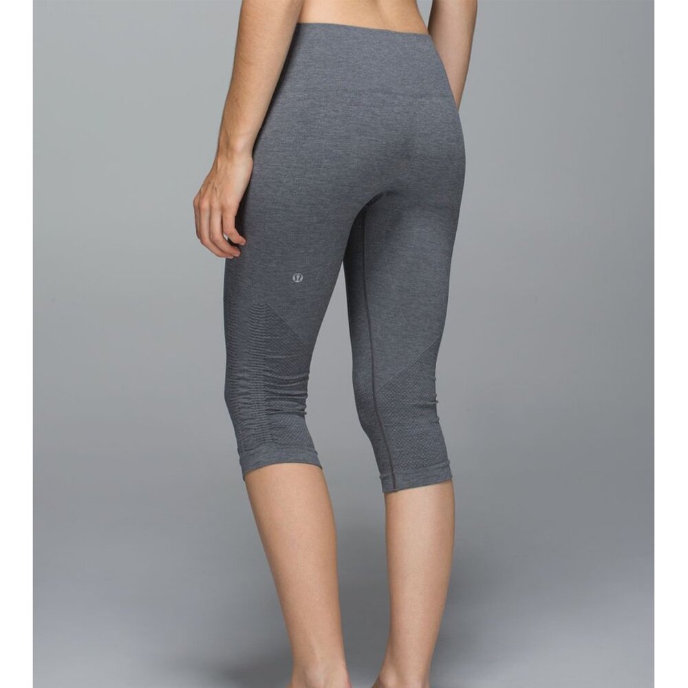 Lululemon In The Flow Crop II Leggings Womens Size 6 Grey Yoga Pants Medium Rise